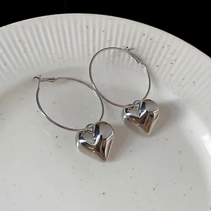 High Quality Wholesale Earrings Simple Large Circle Alloy Silver Heart-shaped Fashion Women's Earrings for Party