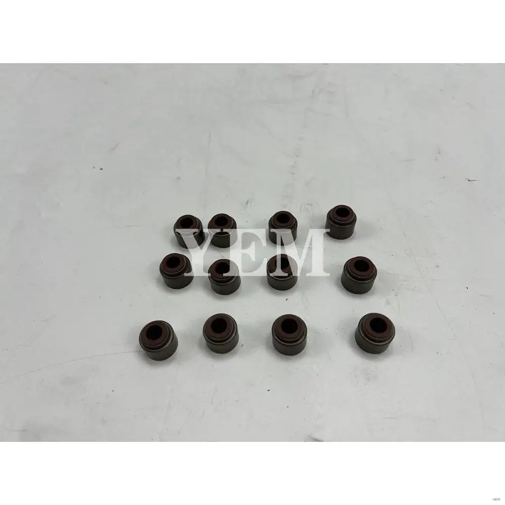 F6L912 Valve Oil Seal for Deutz Diesel Tractor Motor Engine for Deutz Valve Oil Seal