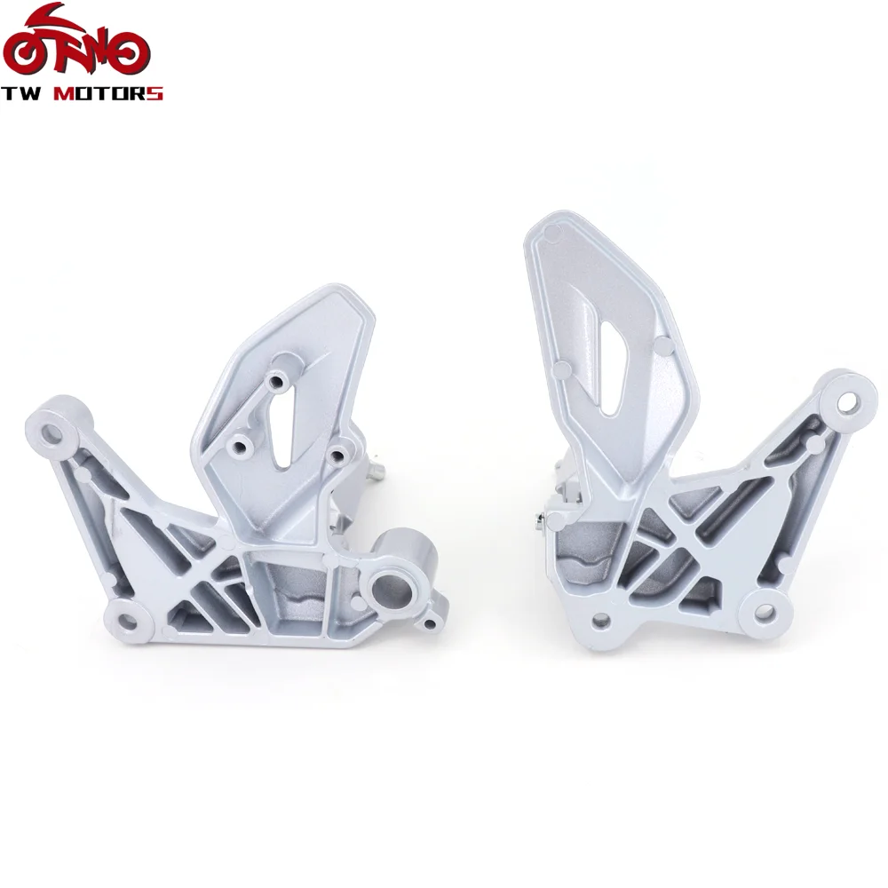Factory Direct Sales Motorcycle Front Footrest Pegs Front Foot Pedals Assembly for Tvs Motorcycle Spare Parts