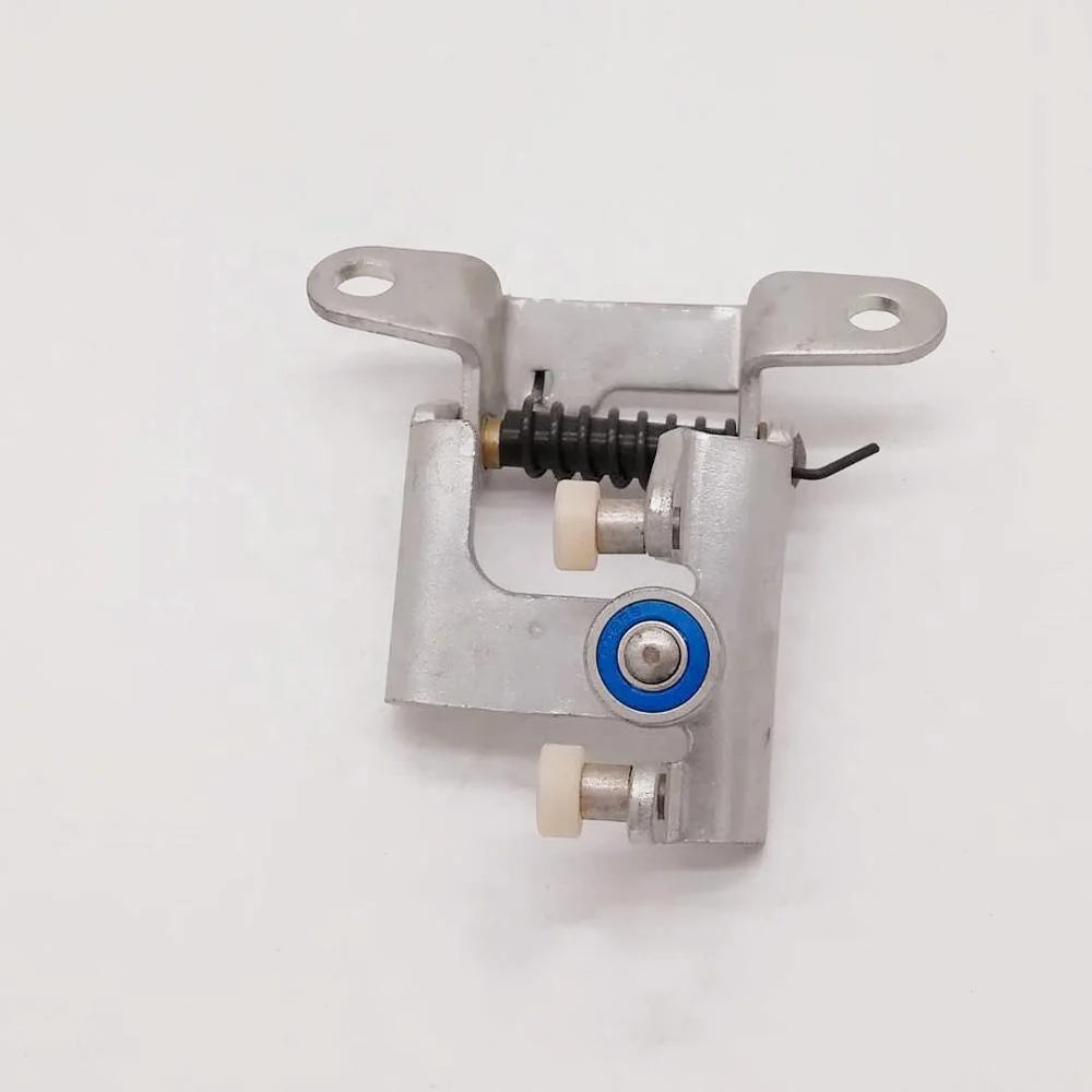 スライドドアセンターロック機構68390-26040 68380-26030 HIACE RHD