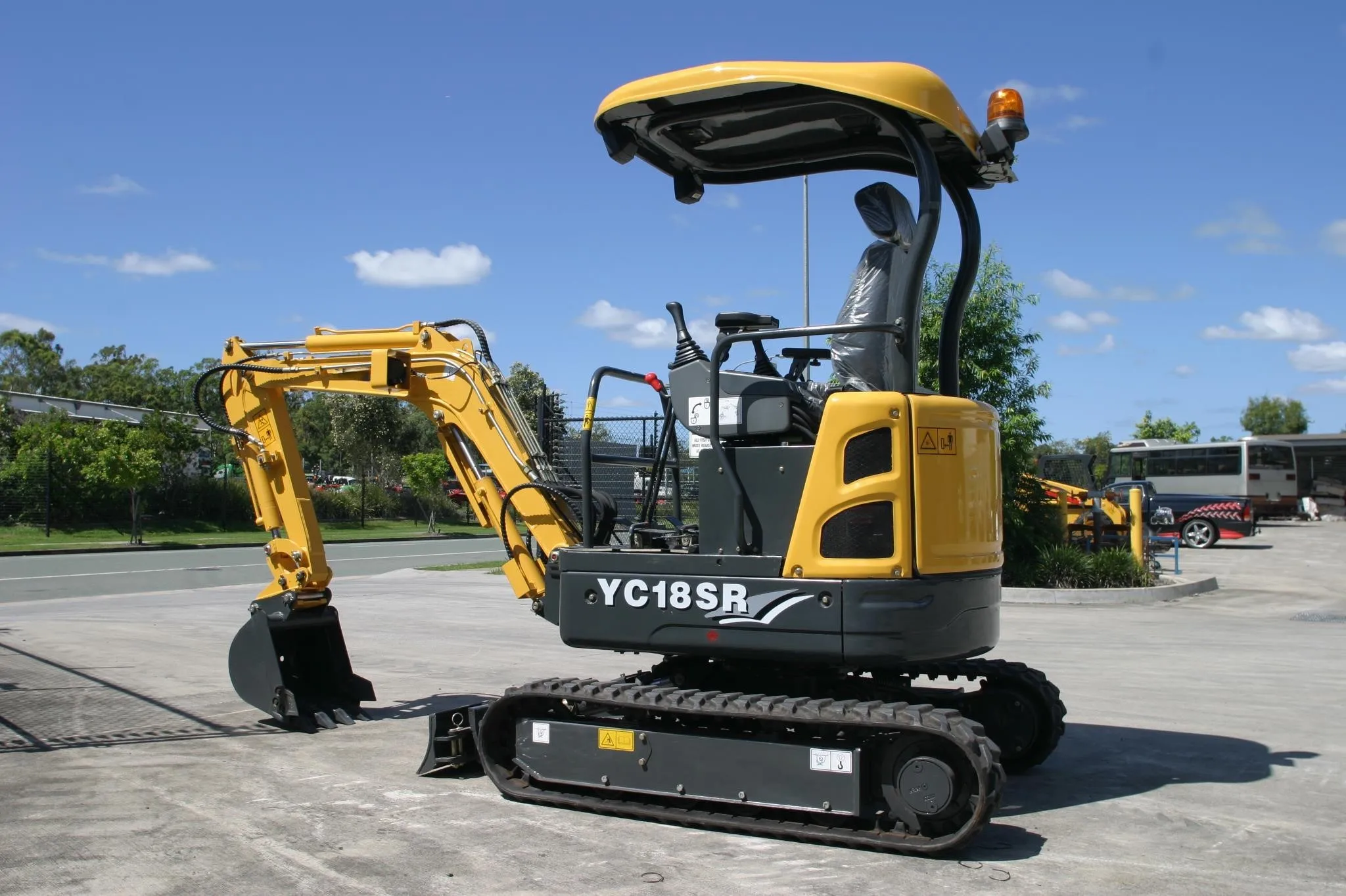 Cheap Price  Mini 2 Ton Remote Control Excavator YC18-8 with Spare Parts for Sale