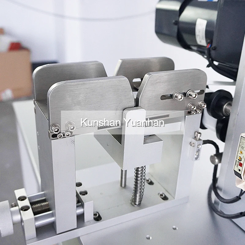 Semi Automatic Flag Wire Stick Lollipop Labeling Machine