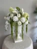 Centrotavola floreale bianco e verde, 40 cm.