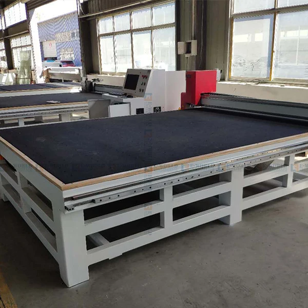 Надежная производительность Cnc линия для резки стекла различной
