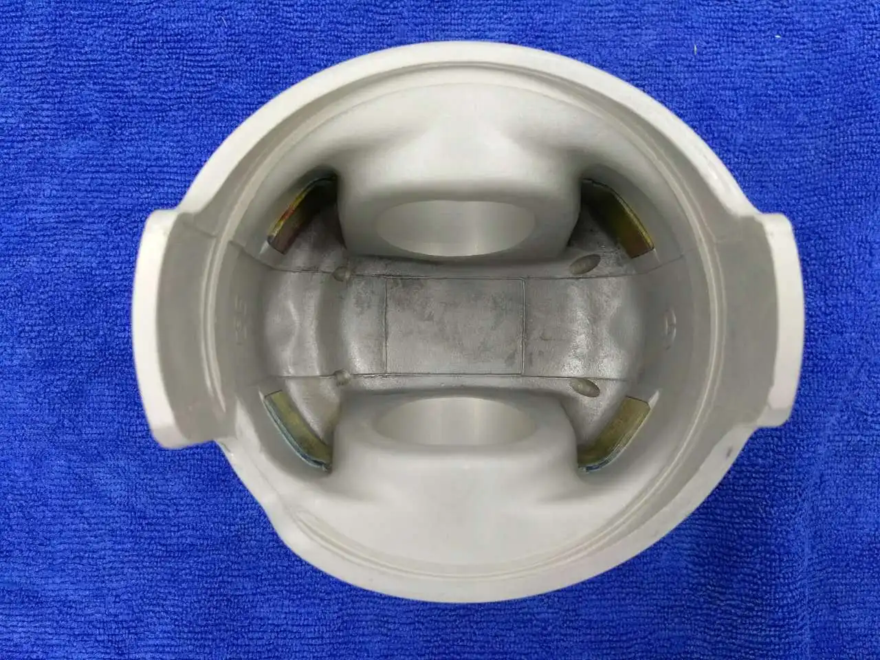 Genuine OEM Auto Spare Parts 4D34NEW/4D32T ME018277/ME017618 Steel Piston 104mm Diameter for MIT-SUBISHI New Condition