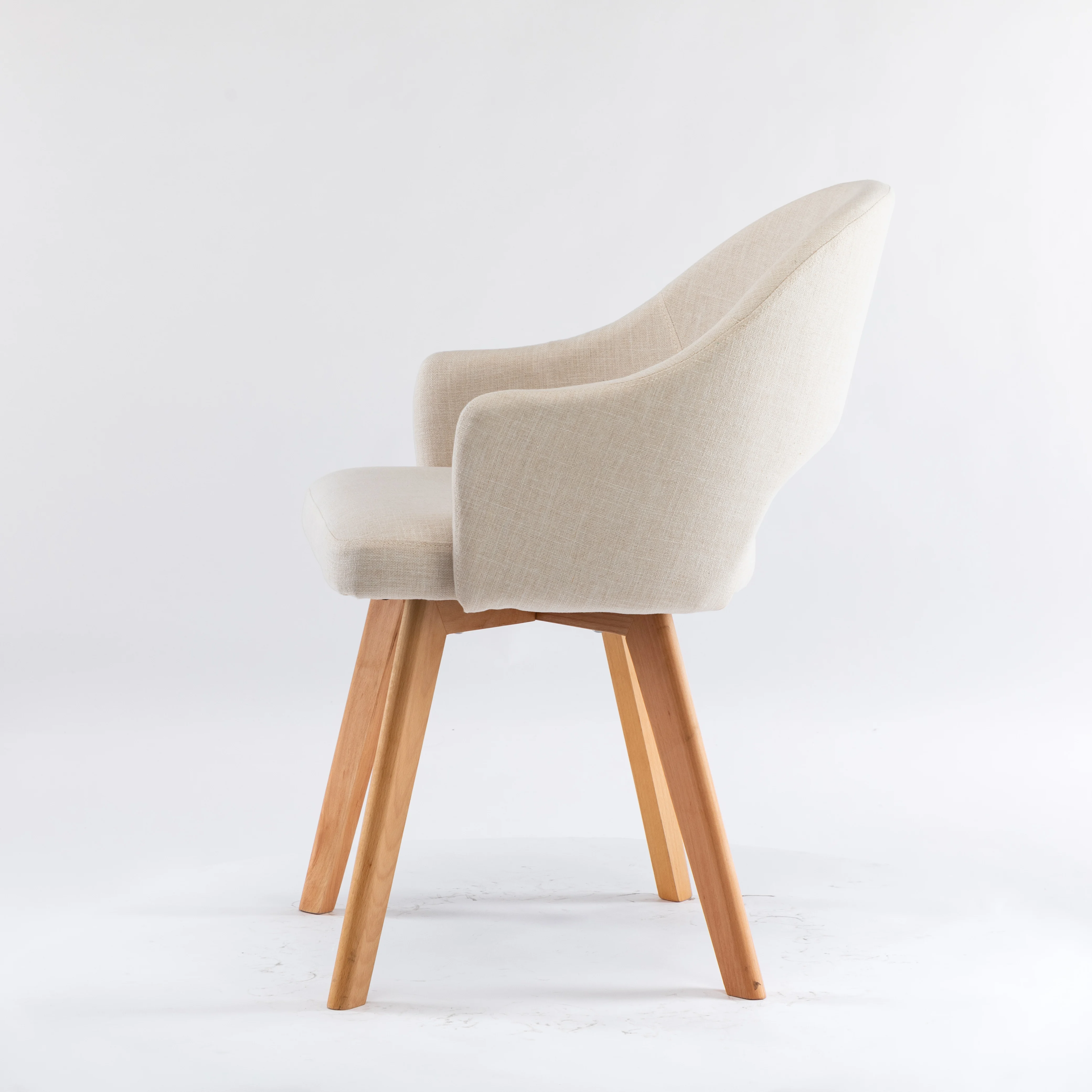 Hot Sale Modern Design Leisure Chair Comfortable Plywood and PU Leather Solid Wood with Soft Fabric for Living Room and Hotels