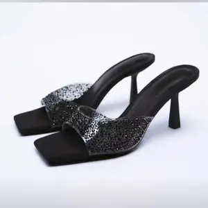 New Summer slippers Female Transparent Diamond square Head Line High Heels Fashion Large Size