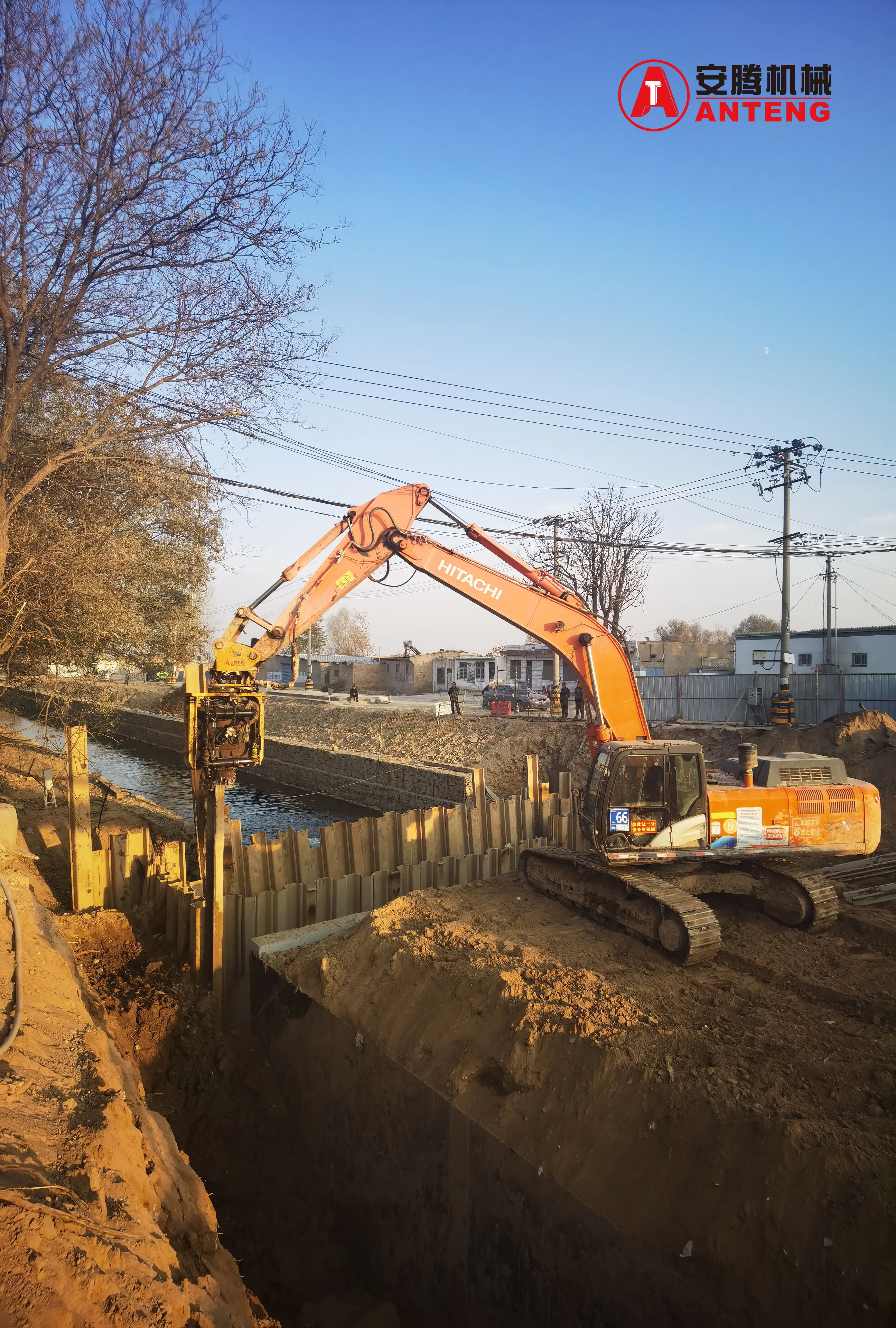 Martillo Vibratorio de Agarre Lateral Eficiente para Piloteador de Tubo de Acero