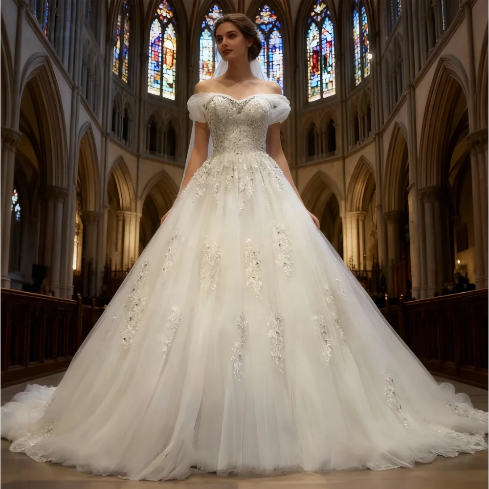 luxury chapel dress Oine 2026 White Wedding Dress Luxury A-Line Lace Sweetheart Neckline Chapel Train With Detachable Flaps Customized Bride Gown