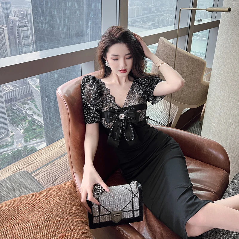 Stylish Black Lace Long Sleeve Bodycon Dress For Women