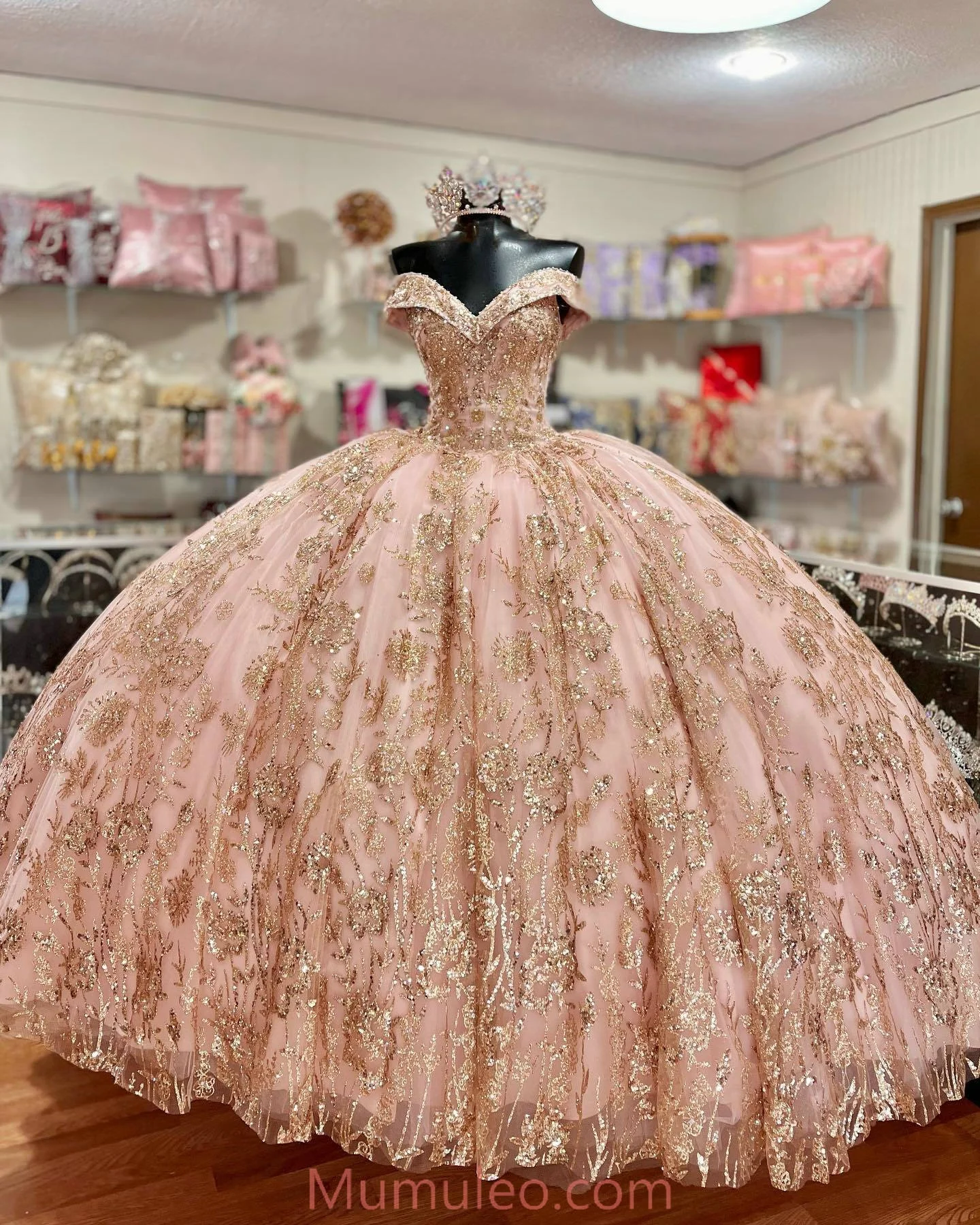 Vestidos De Quinceanera Dresses Pastel Pink Pink Long Sleeve Prom Dress Gold  Sequins Ball Gown Quinceanera