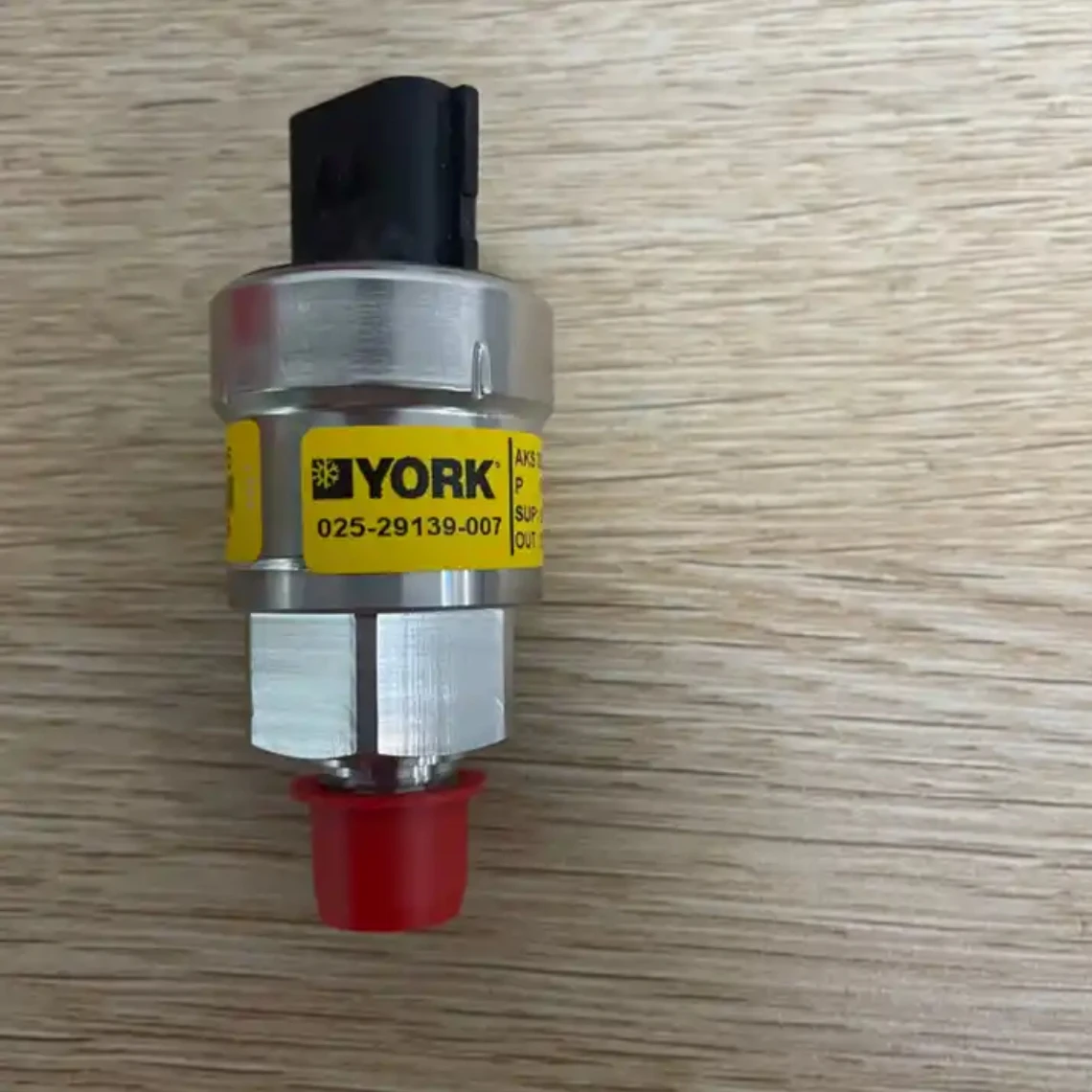 PressureTransmitter Sensor Pressure Transmitter  AKS 32 R 060G6416