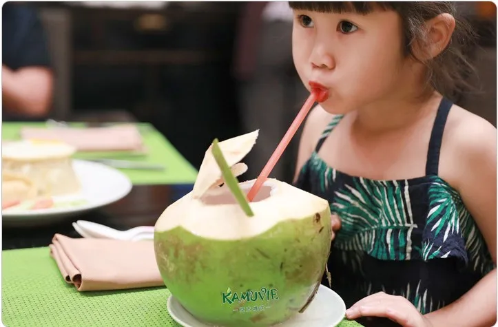 edible straws.JPG