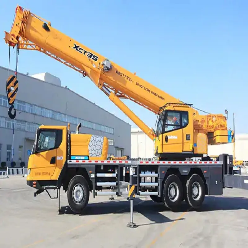 Lifting Machinery 58m Hoist Height 35 Ton XCT35 Truck Crane details