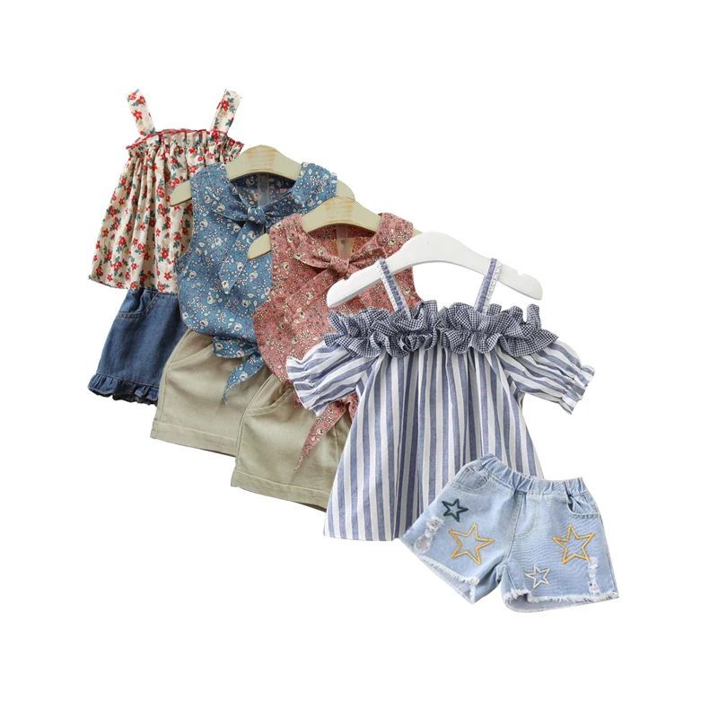 Лидер продаж, летний комплект одежды для девочек, топ в полоску с оборками на плечах и джинсовые шорты, комплект из двух предметов