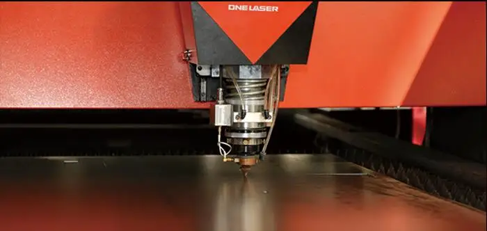 1.6m 8KW Gas Teppanyaki Grill Table with 8 Seats and Lower Exhaust for Commercial Use