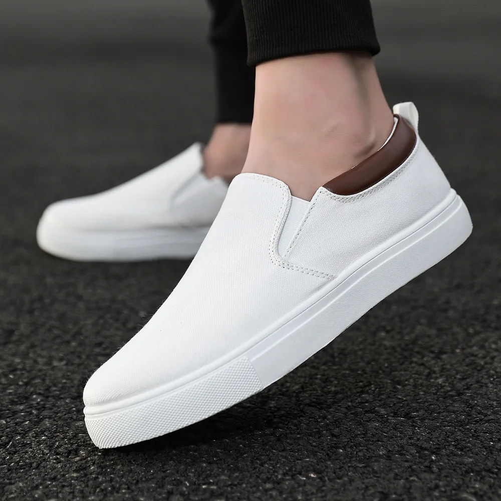Mens oversized Canvas Shoes Soft Bottom Anti Slip Color Blocked Lazy Sneakers Cloth Cover Low Cut Solid Color Flat Sole Shoes