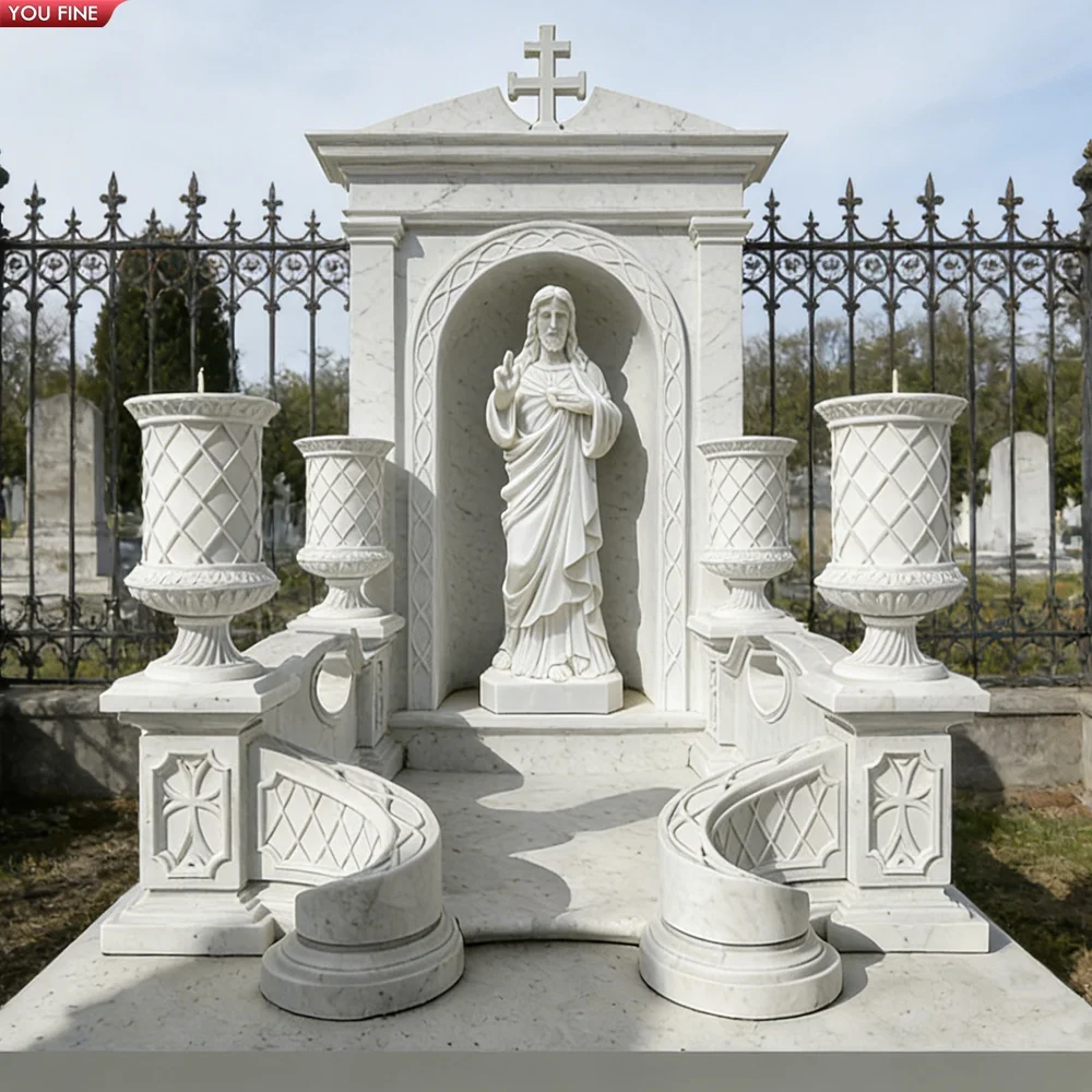 Lapide Funebre a Forma di Cuore in Marmo Naturale per Cimitero