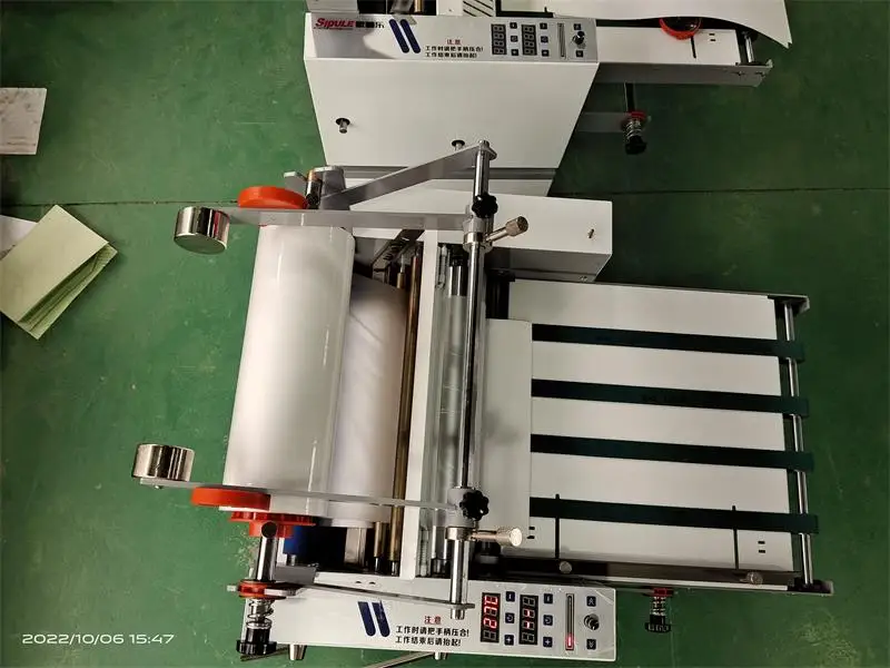 Unistrong Easy To Operate OM K6 Edge Lamination With Laminating Machine Temperature Sensor