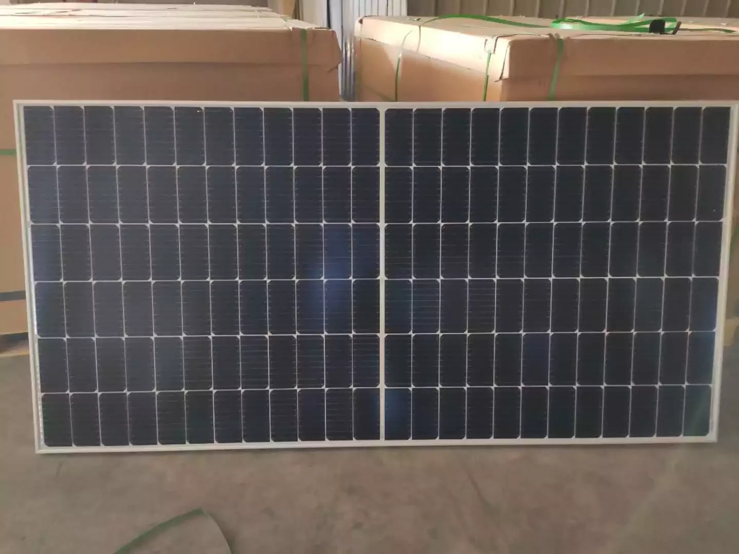 High Efficiency AKCOME SKA508MHVC 210mm Mono 9BB Half Cut Solar Panel Module 410w 415w for Europe