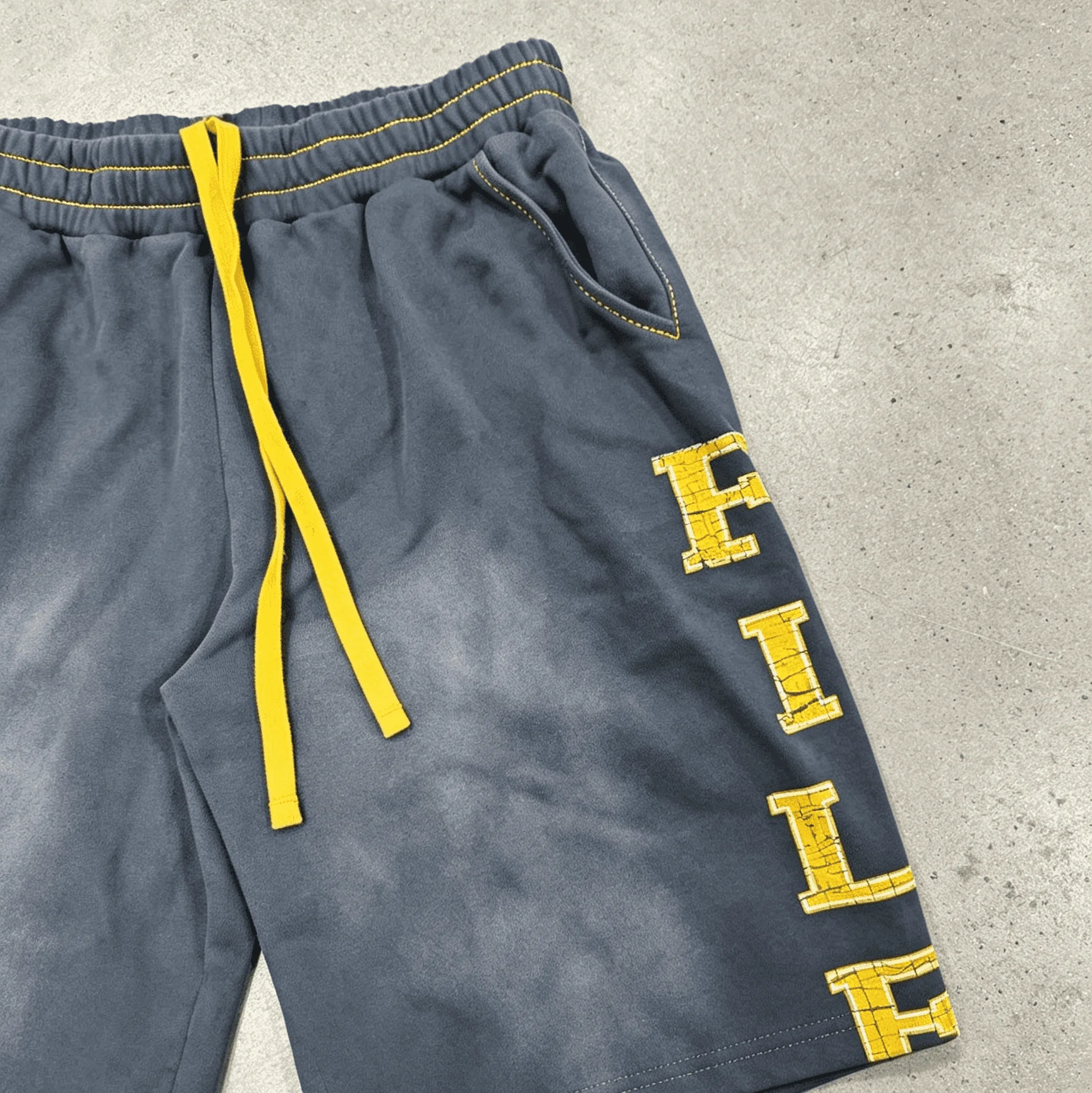 Custom Pure 100% Cotton Printing logo Distressed Vintage Acid Wash Knee Length Baggy Sweat Shorts for Men gallery 3
