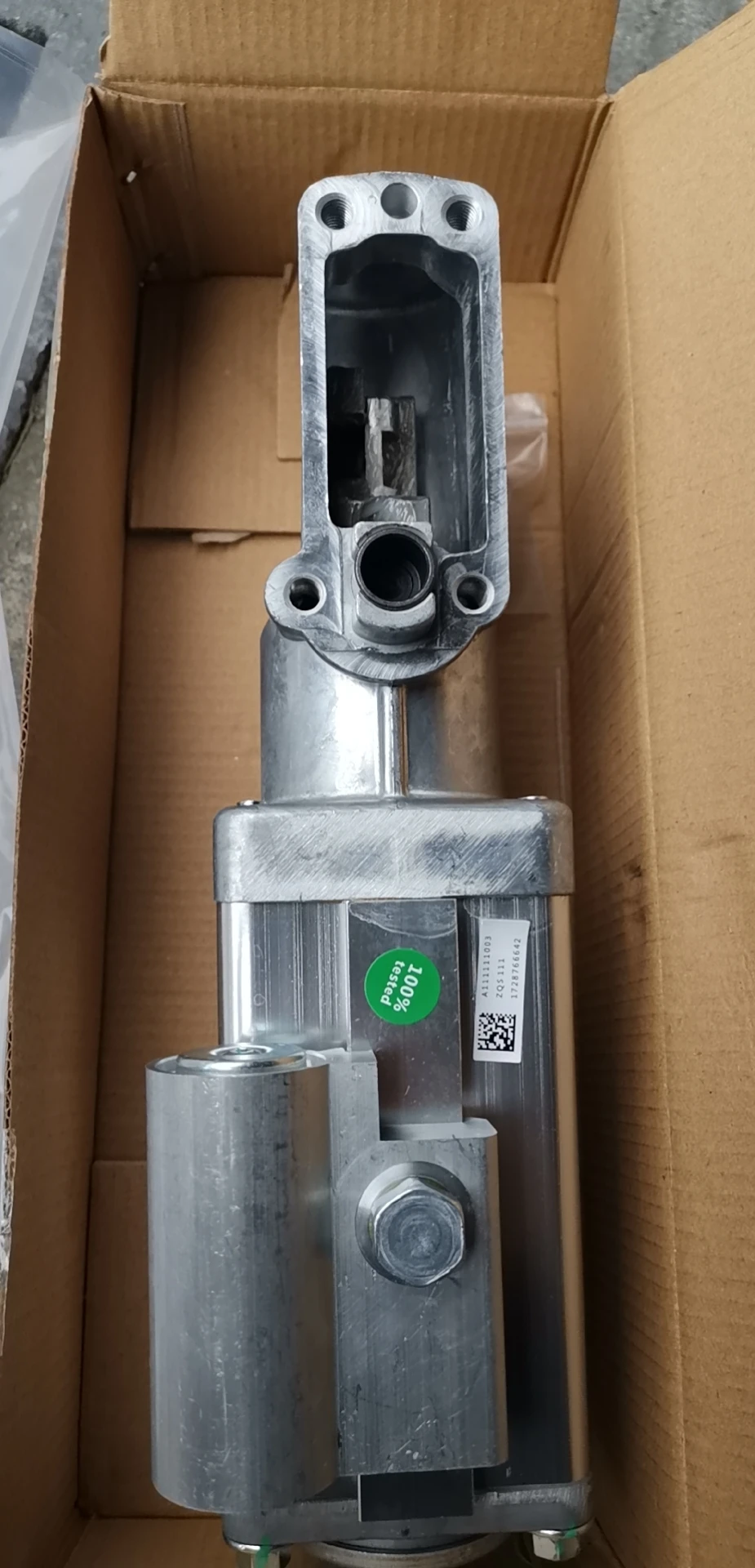 うっちゃん CYLINDER, EXHAUST BRAKE (81157016113 - 81157016120) - LPM TRUCK PARTS