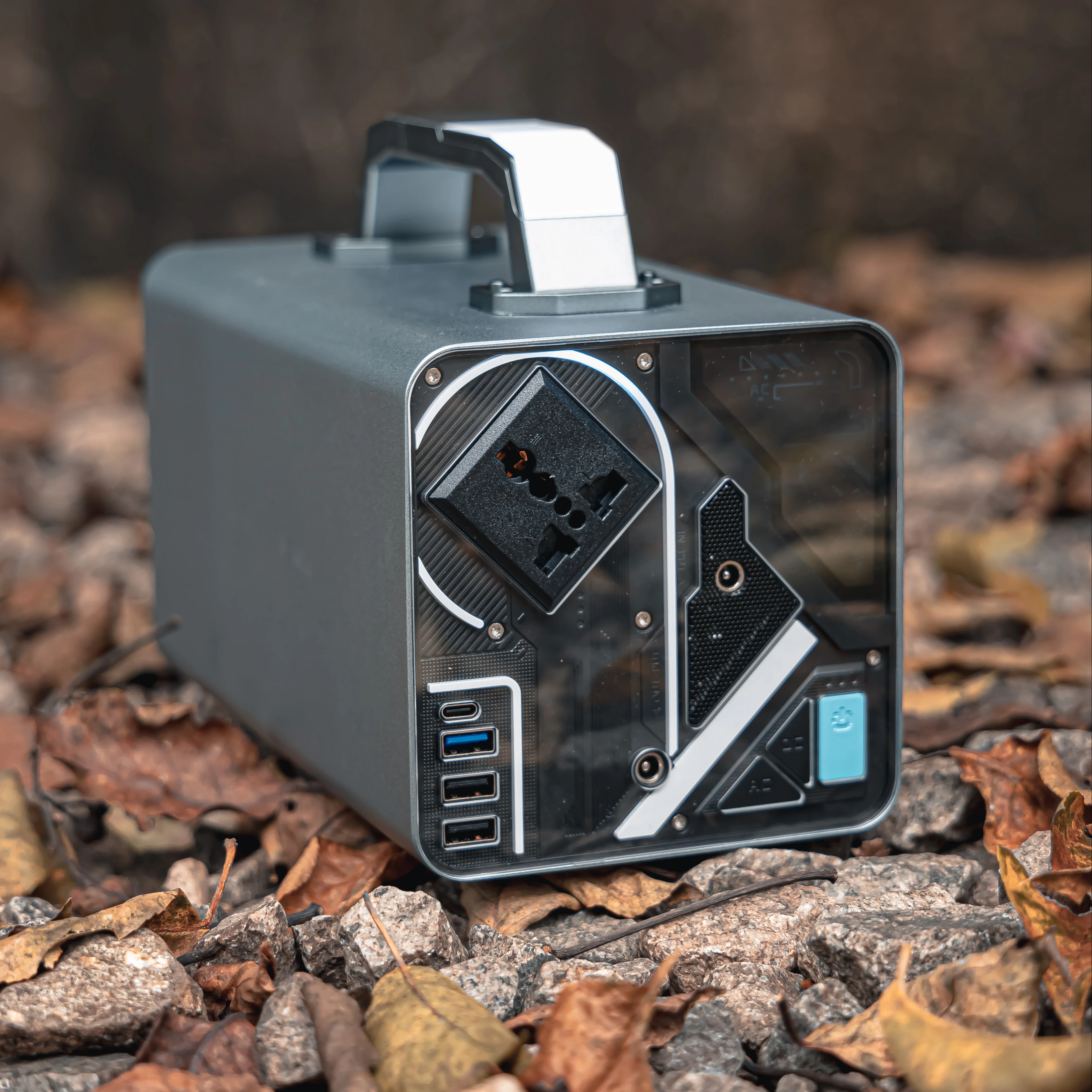 300W 400W Digital Display Multifunctional Portable Power Station Fast Charging Power Bank 90000mAh with LED Light
