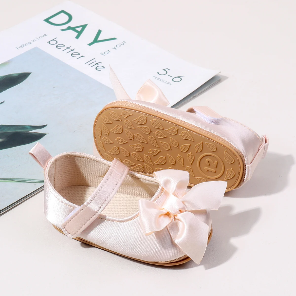 2025 Spring Summer New Arrival Infant Newborn Girl Shoes Breathable Cotton Soft TPR Soles Bowknot Princess Baby Shoes manufacture