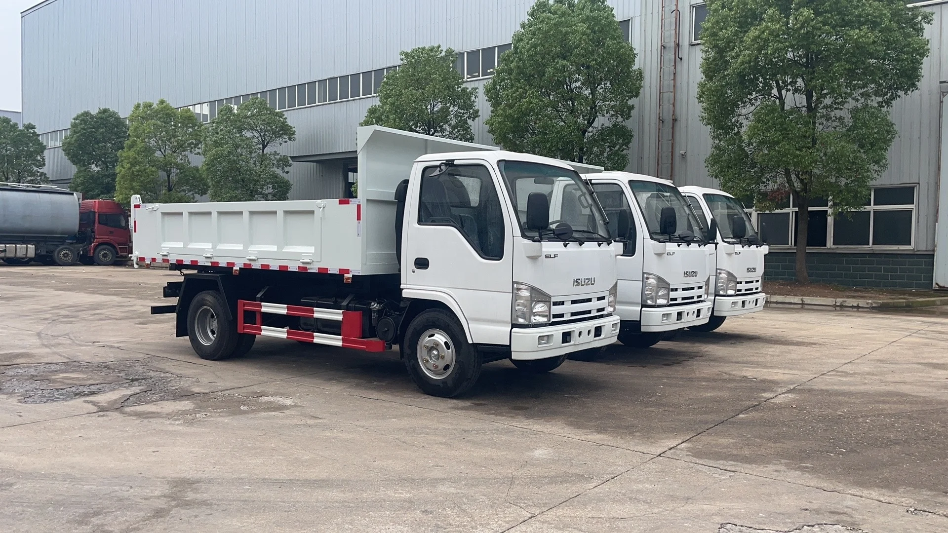 Japanese Brand 4x2  3 Tons Light Duty Mini Dump Truck 3 Tons Small Tipping Dump Truck for Sale