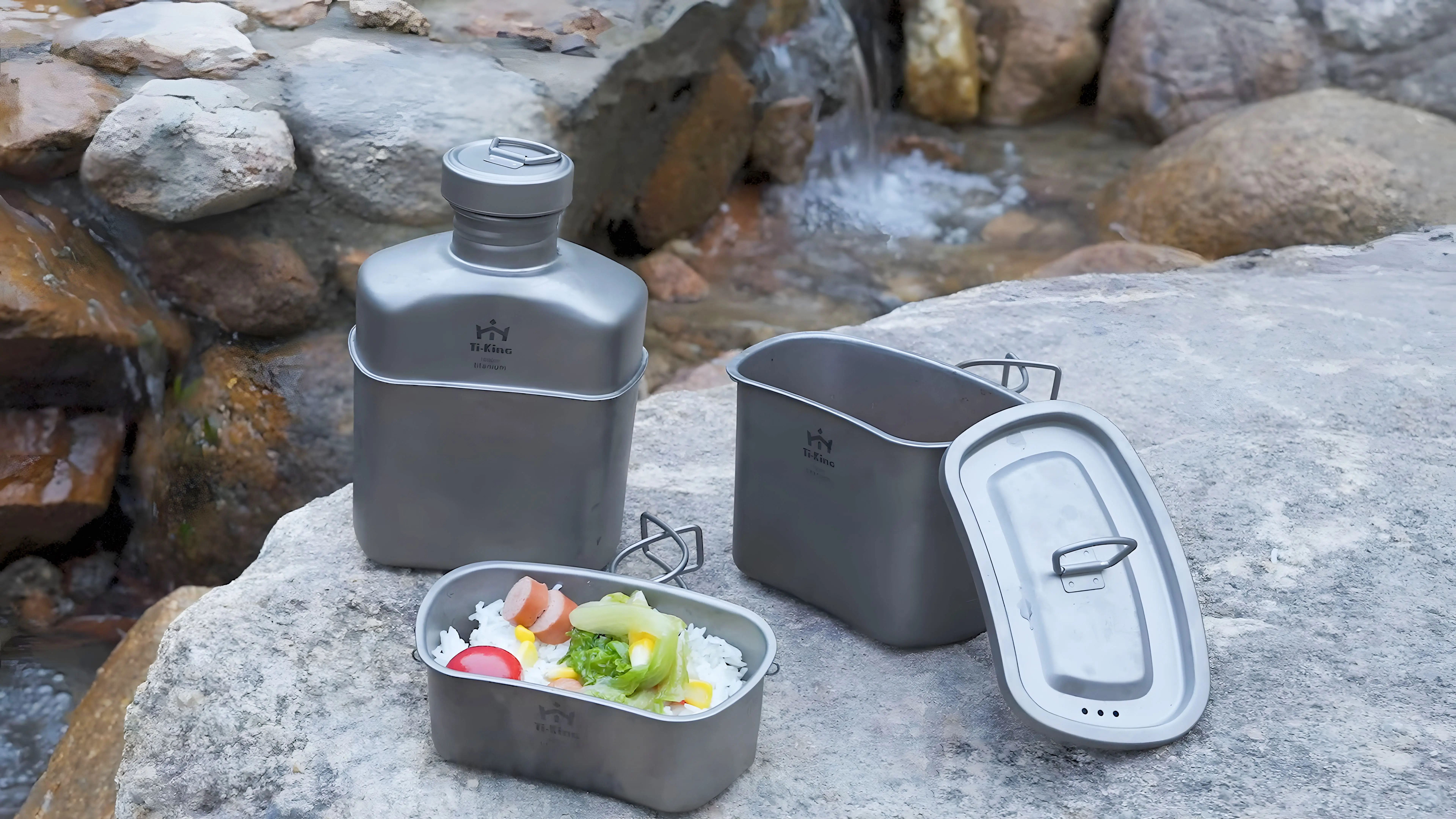 Compact Titanium Lunch Box for Outdoor Activities LeakProof 800ml Capacity