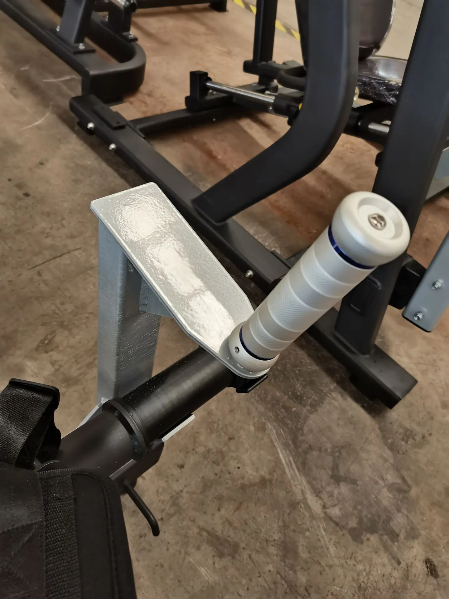 Коммерческое силовое оборудование для тренажерного зала тренажер склеивания клея