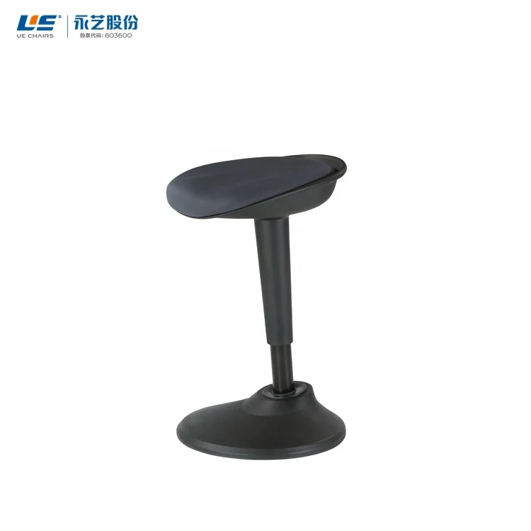 Офисное кресло с регулируемой высотой и углом наклона 360