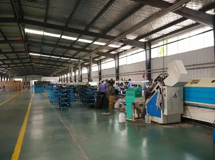 Qingdao Glory Footwear Co., Ltd. 1