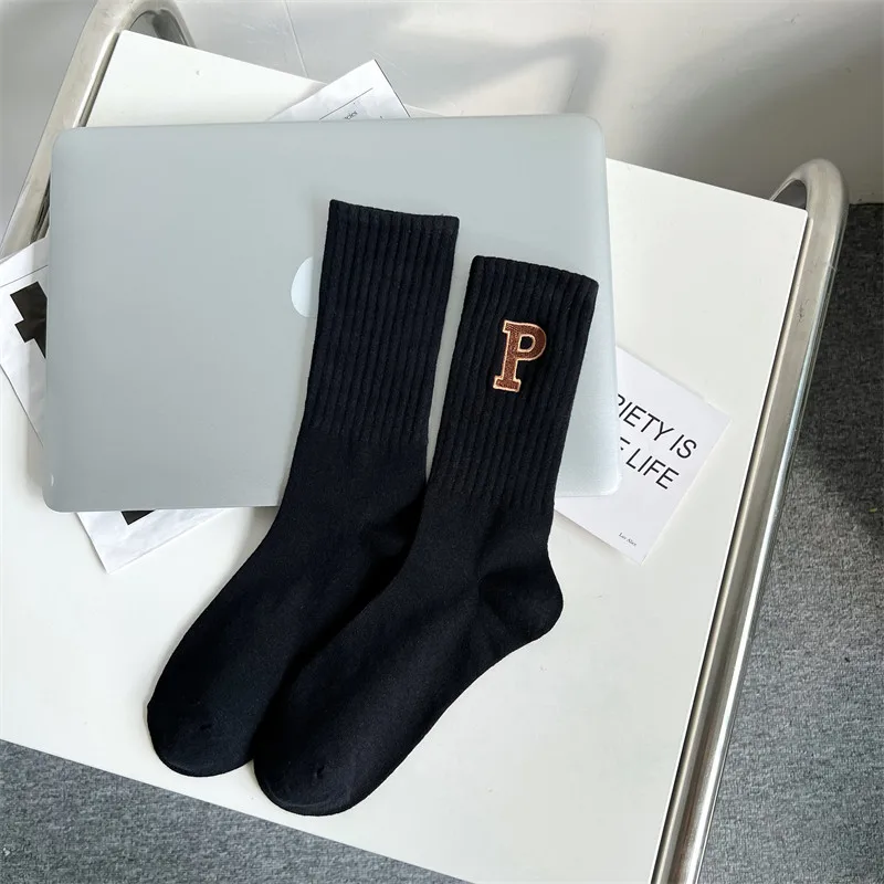 2023 заводской производитель женские носки модные с вышивкой и буквенным логотипом на