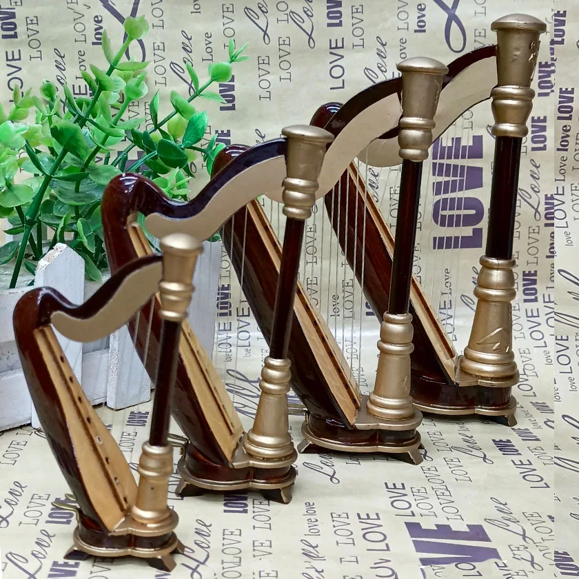 Hongzer Harpe Miniature En Bois 9 Cm – Réplique Décorative Avec Support Et Coffret Cadeau – Idéal Pour Musiciens Et Collectionneurs