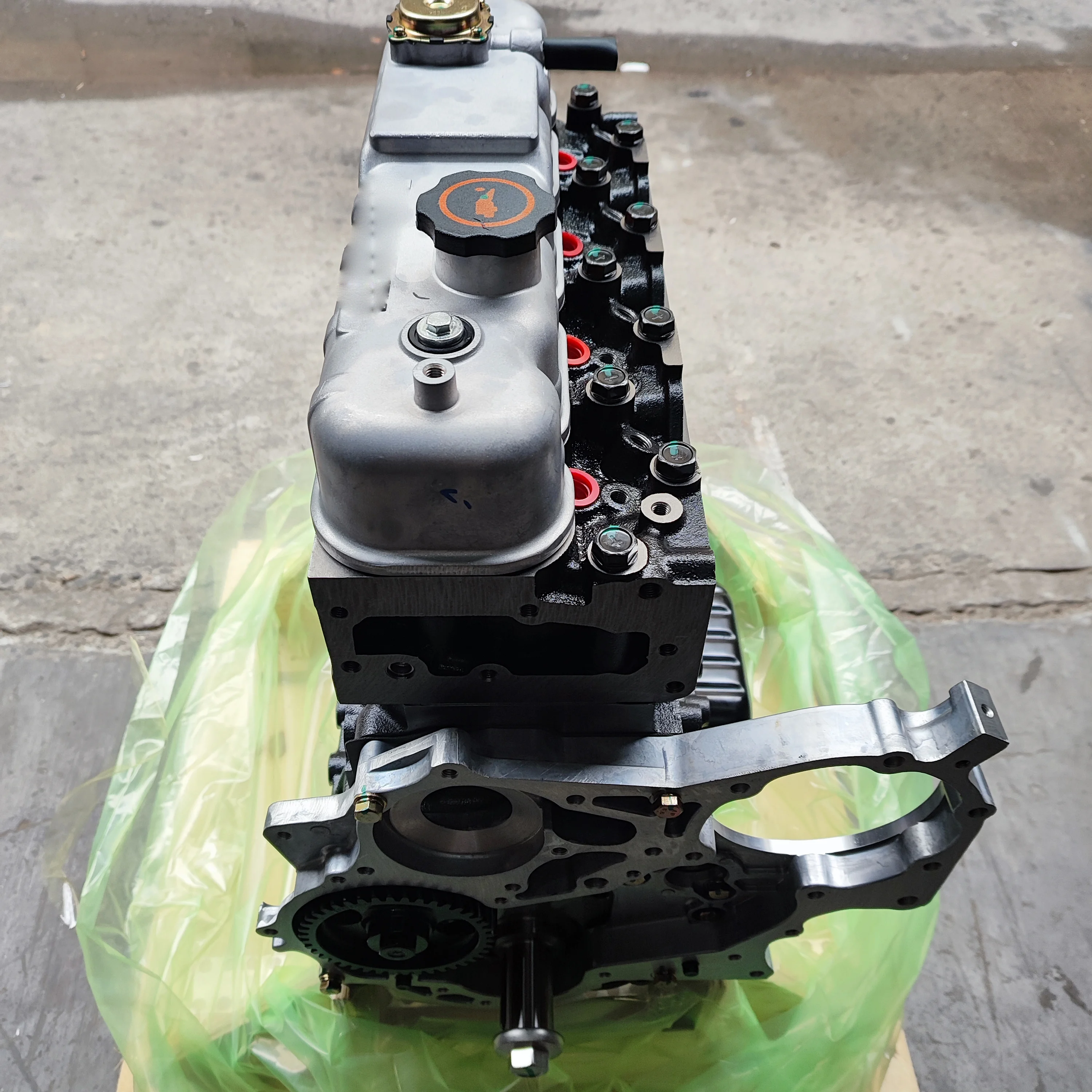 Original Quality New 4JB1 LONG BLOCK Cylinder Head ENGINE