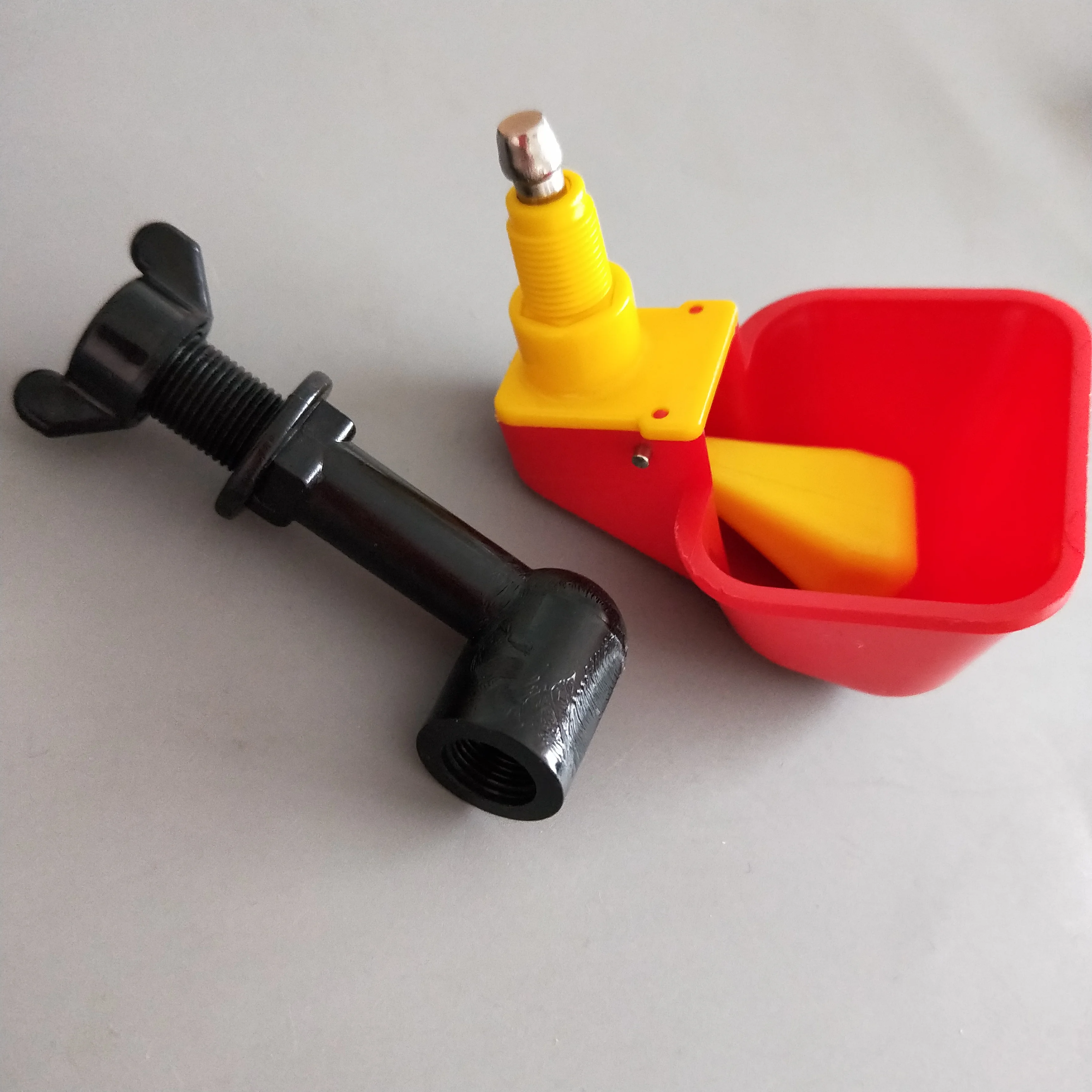 Float Valve Chicken Drinking Cup Automatic Drinker Bird Plastic Poultry Water Drinking Cups