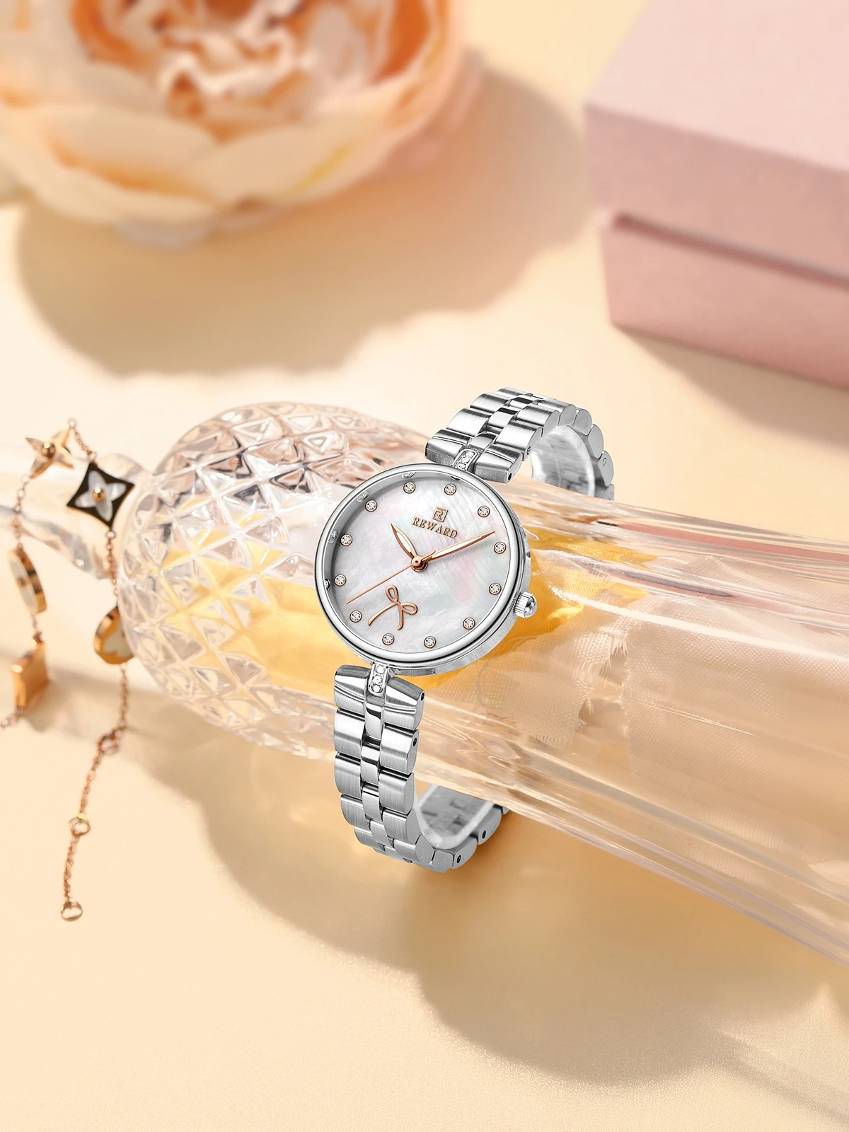 REWARD New Simple Thin Quartz Watches for Women Shell Dial with Rhinestones Clock Female Stainless Steel Band Wristwatch