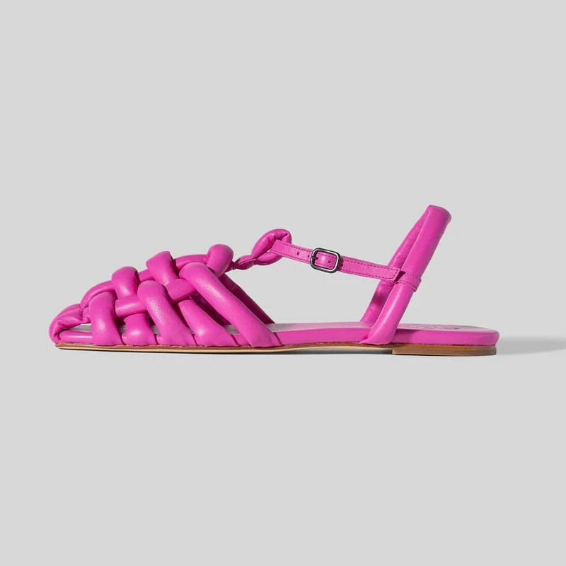 2022 Latest Soft Lambskin square Toe Outdoor Ladies New Fashionable Buckle Strap Sandals