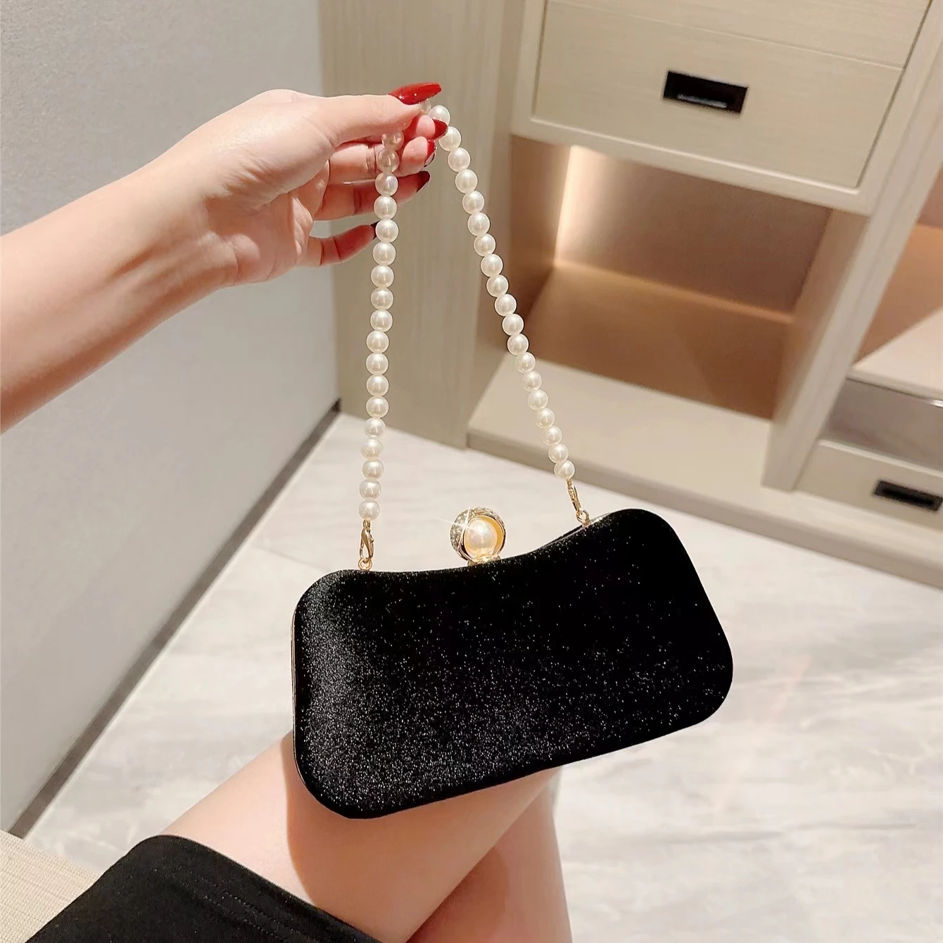 Wholesale Party Banquet Dress Bag Black Velvet Clutch Bags Women Luxury  Evening Bags with Pearl Handle Wholesale Party Banquet Dress Bag - Black Velvet Clutch