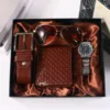Confezione regalo da 5 pezzi: portafoglio, occhiali da sole, cintura e orologio