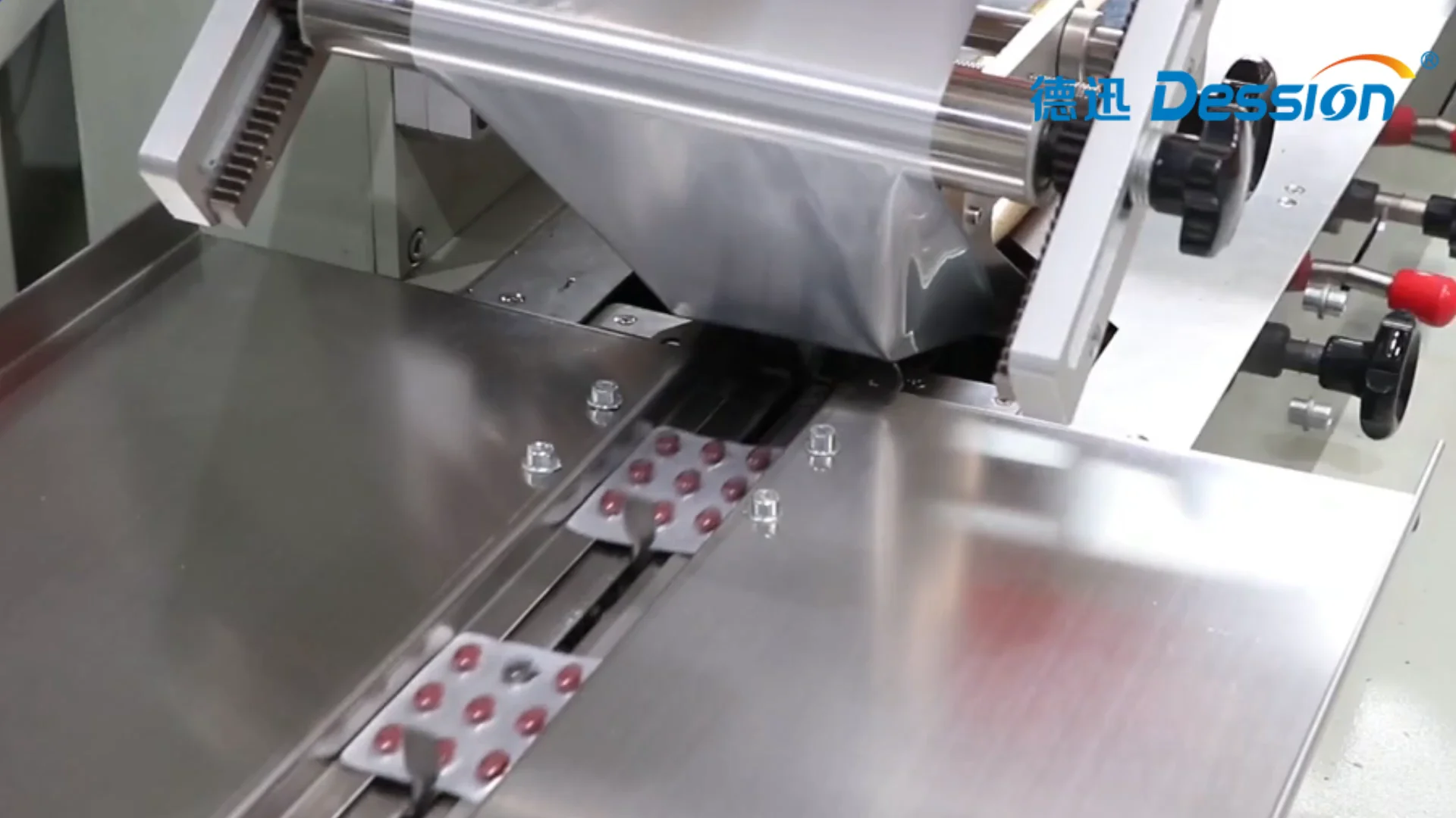 Automatic Horizontal Packing Machinery High Speed Egg Tray Wrapping