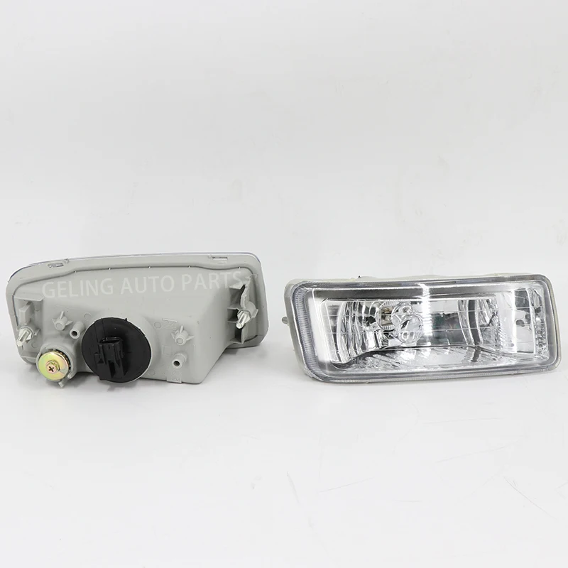 High Quality Halogen Fog Light Turn Signal Light Front Bumper Lamp Oe 8972375891 8972375901 with Emark for Isuzu Dmax D-max 2002