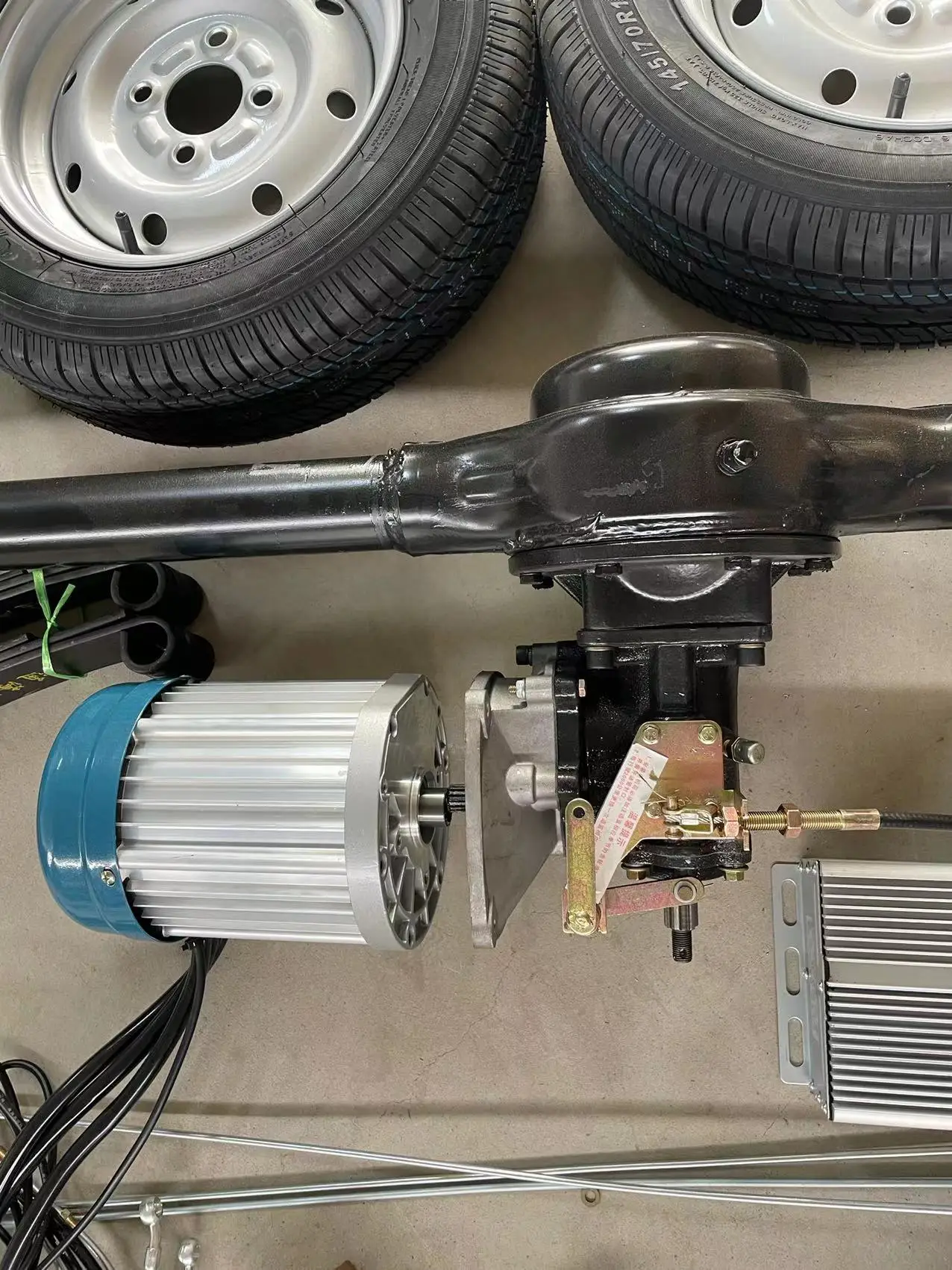 New Hydraulic Valve Electric Joystick Tow Three Wheel Crawler Riding