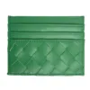 Verde oscuro