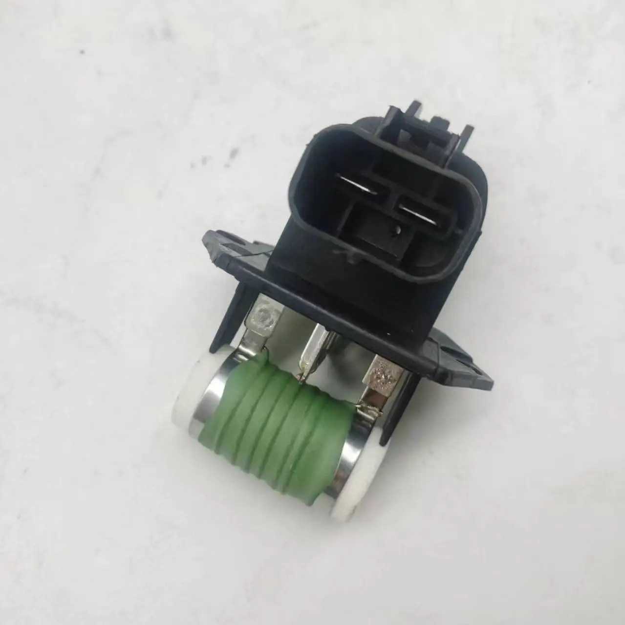 虹次 03-05 Nissan 350Z VQ35DE CYLINDER HEAD R-8J1 Passenger Side