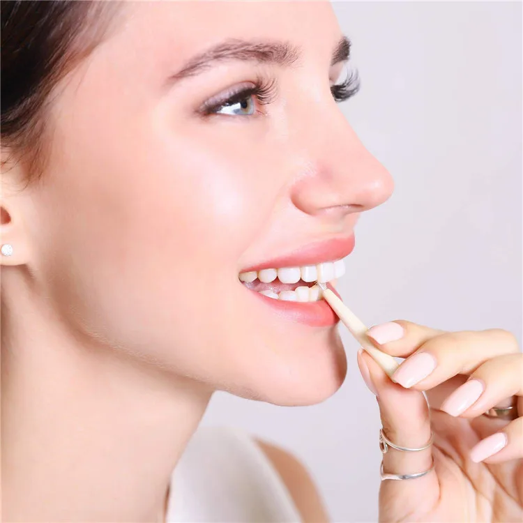 Зубная щетка, межзубная щетка, зубочистка с щеткой