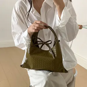 Custom Wholesale Lady New Design Vintage High Quality Pu Leather Females Hand Bags Women Woven Handbag