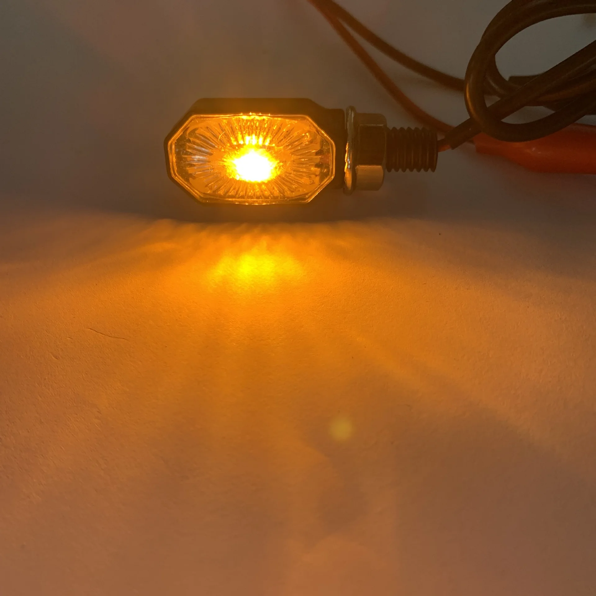 Clignotants LED Moto Encastrés Ambre - Lot 2 Pièces - Universel 12V