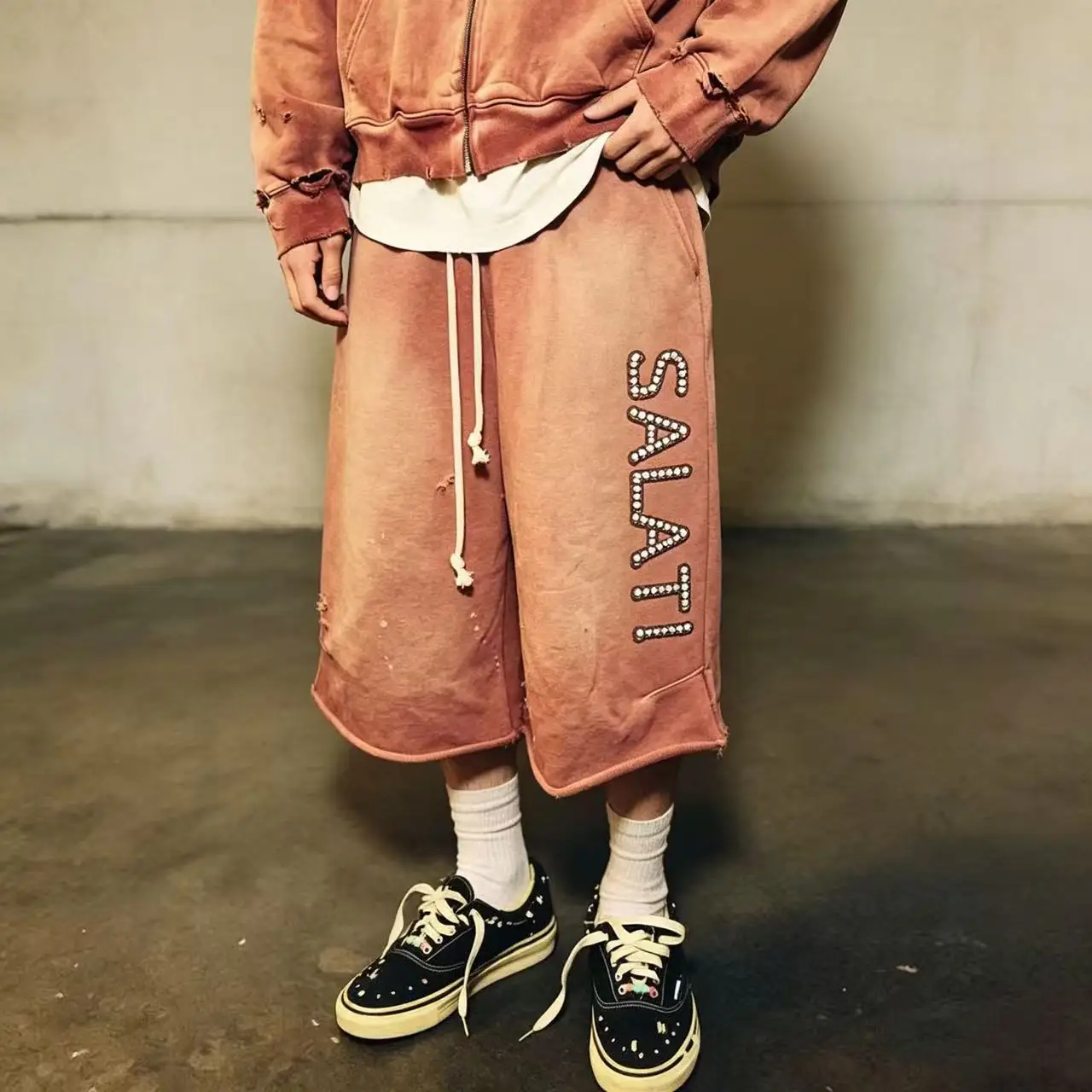Oem Sunafded Vintage Washed Heavyweight French Terry Jogger Shorts Mens Custom Rhinestone logo Baggy Long Sweat Shorts gallery 3